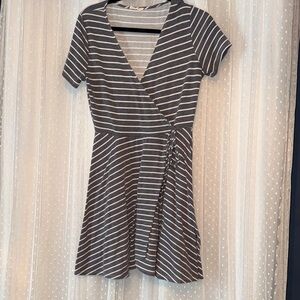 Jella C Striped Gray Wrap Dress size large